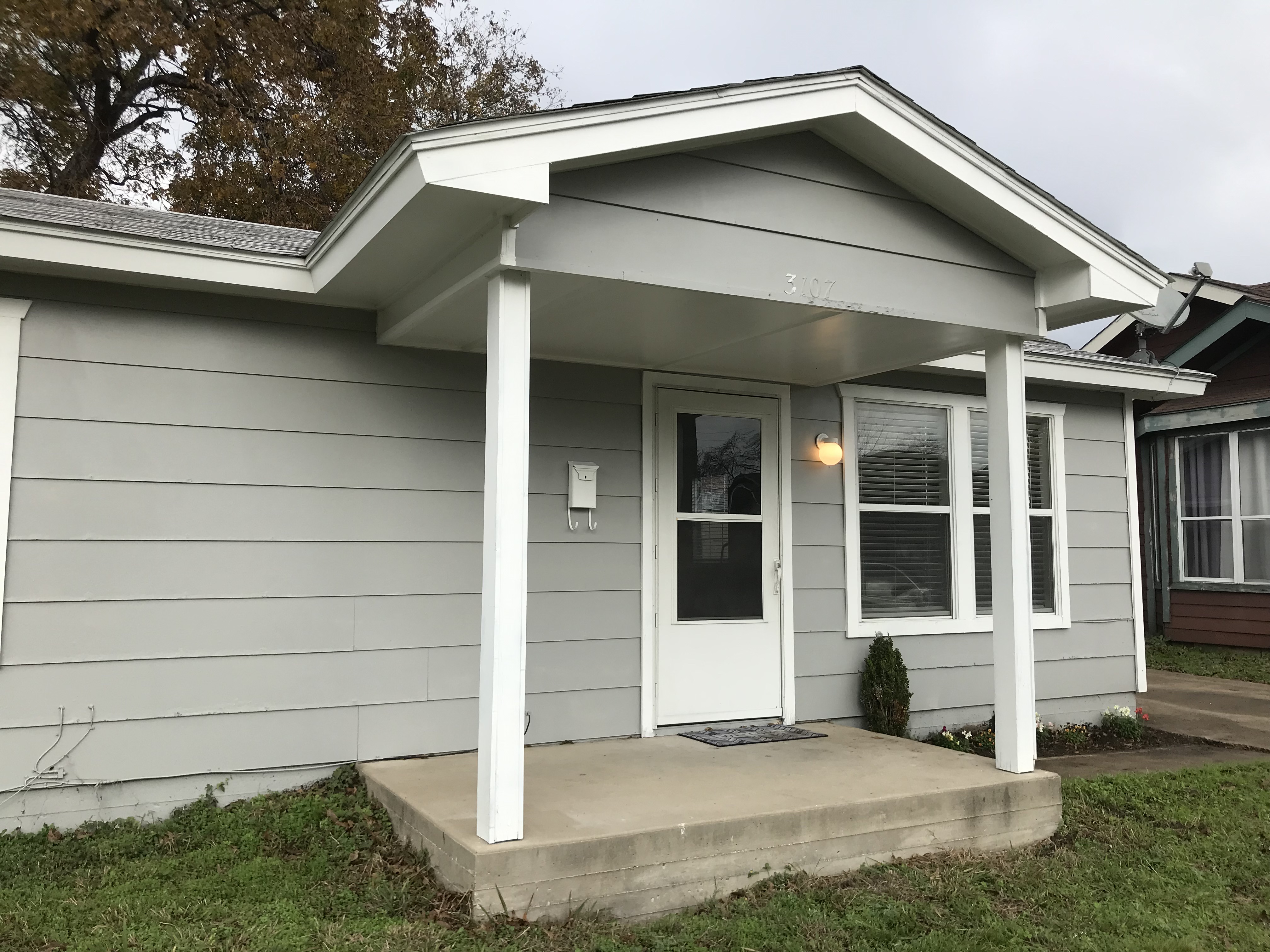 Exterior of 3107 Spurlock Street